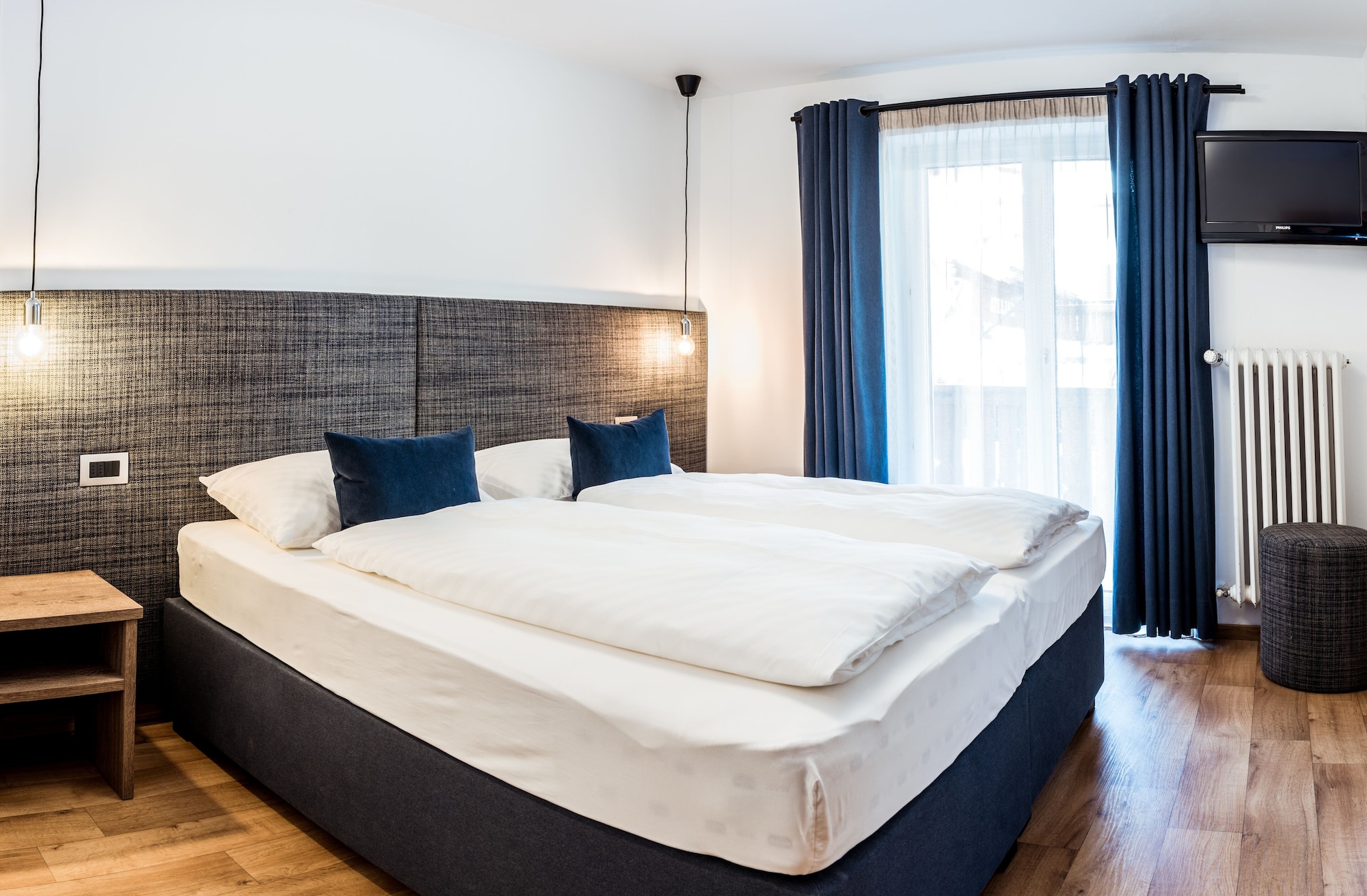 BASIC, DOUBLE BED