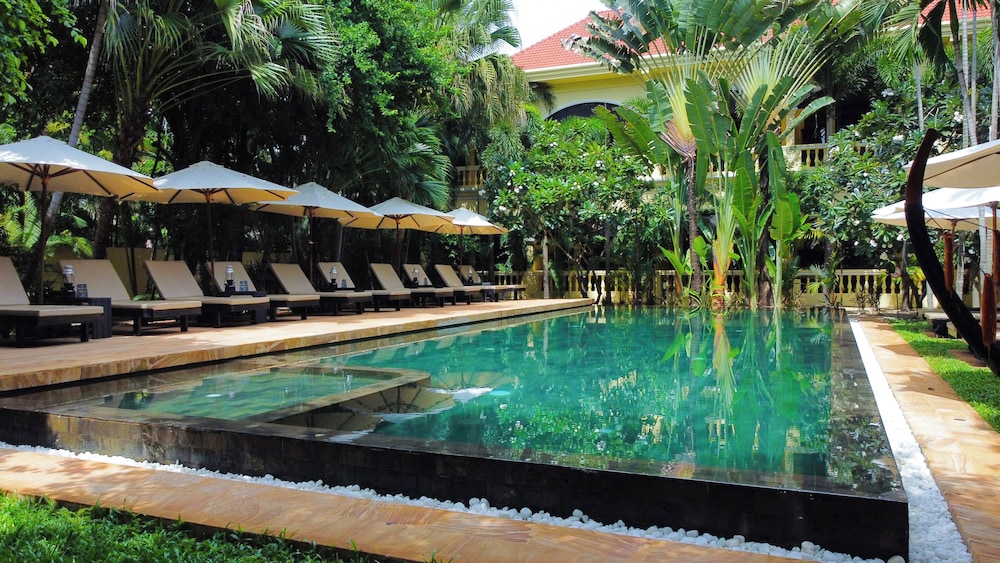 Pavillon D Orient Boutique Hotel 39/50