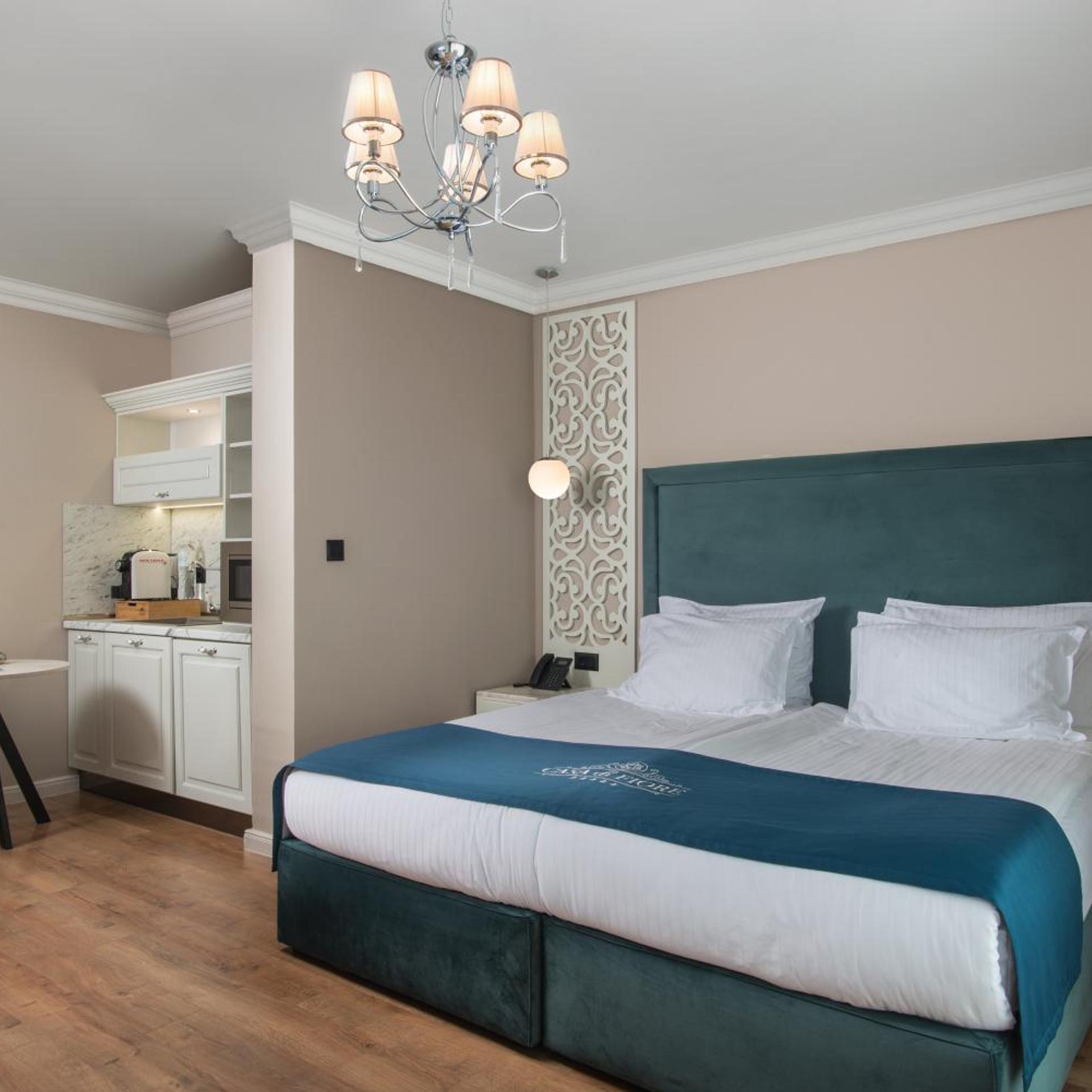 Studio, King Bed, Land View, Balcony