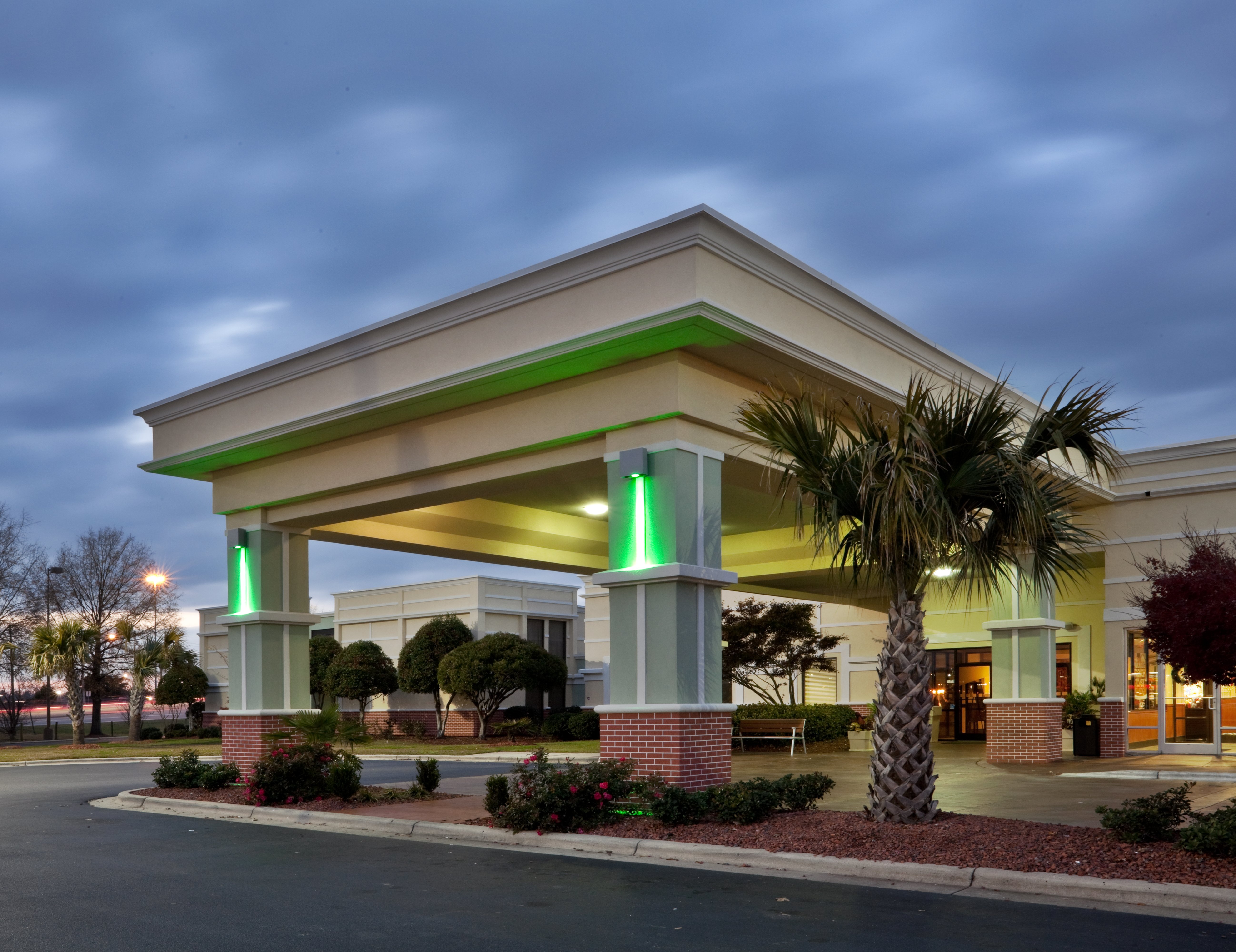 Holiday Inn Lumberton North - I-95, an IHG Hotel 2/41