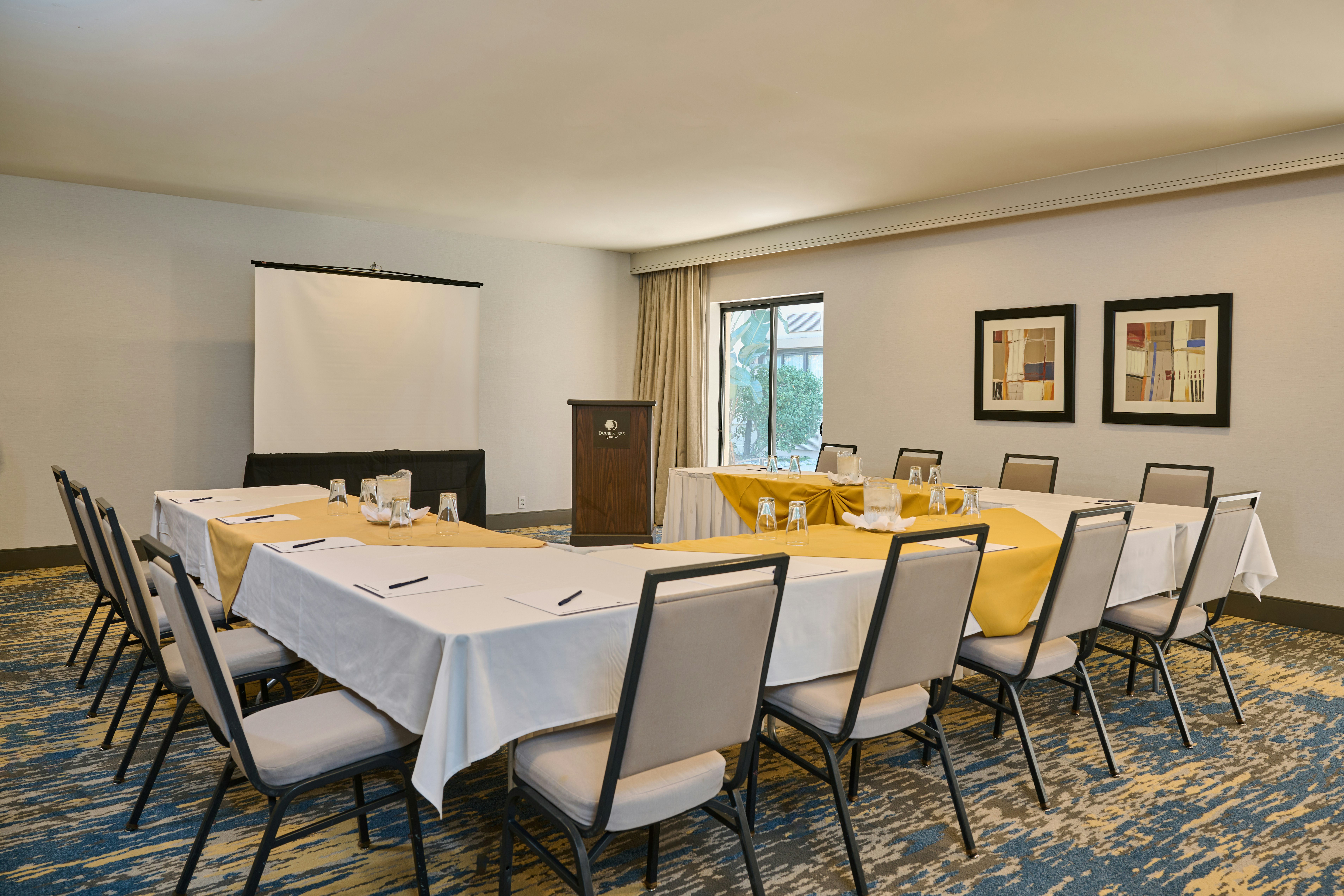 DoubleTree by Hilton Buena Park 48/57
