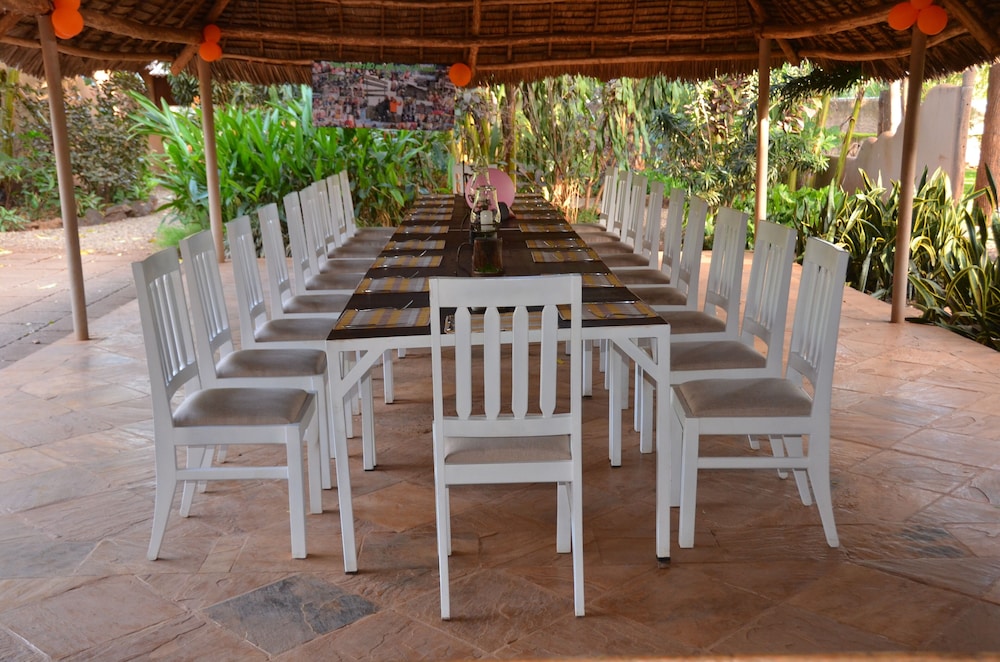 Honey Badger Lodge 15/28