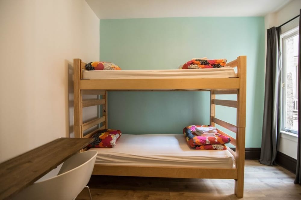 Quadruple, 2 Bunk Beds