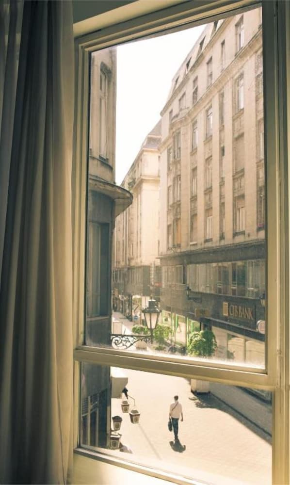 Pilvax Hotel Budapest 3/75