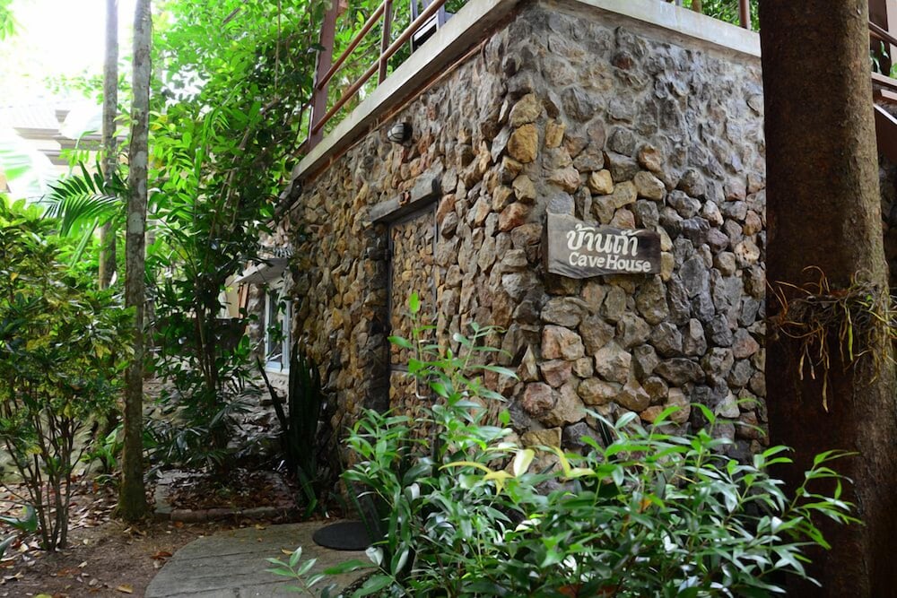 Phutara Resort Ranong 8/61