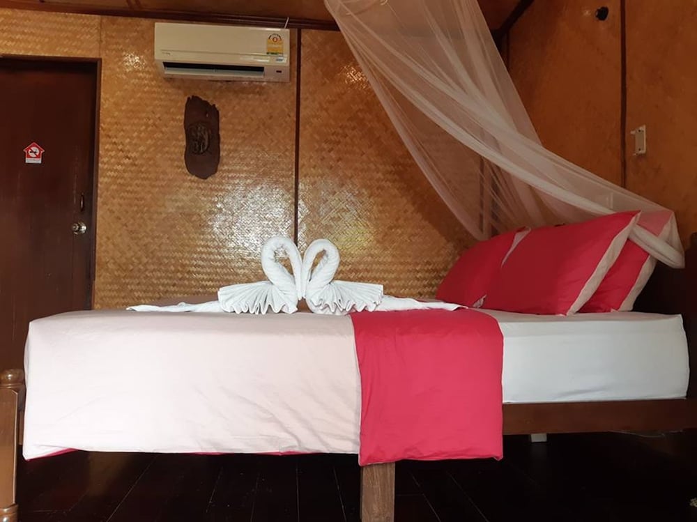 Baan Chompoo Homestay 10/35