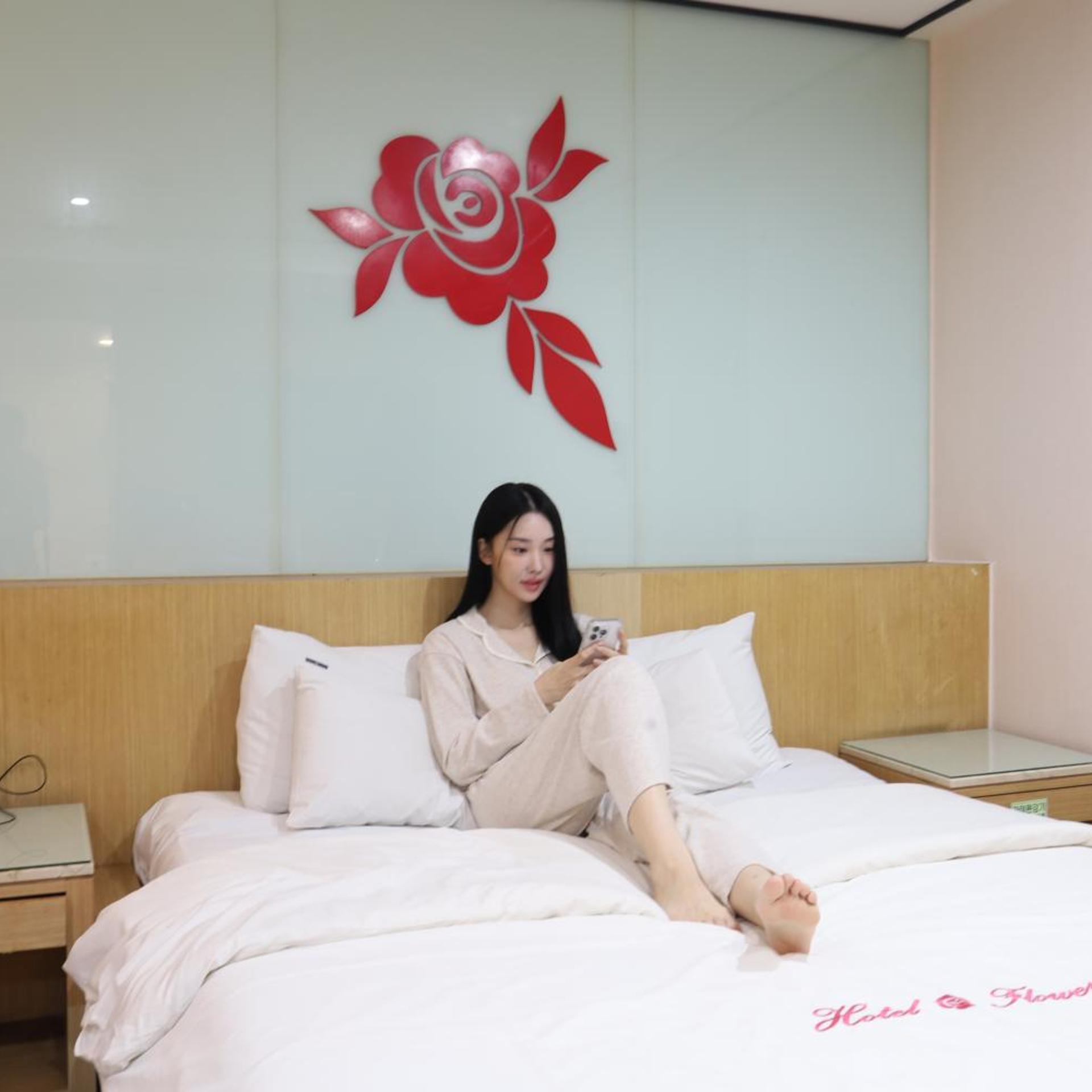 Hotel Flower 24/72