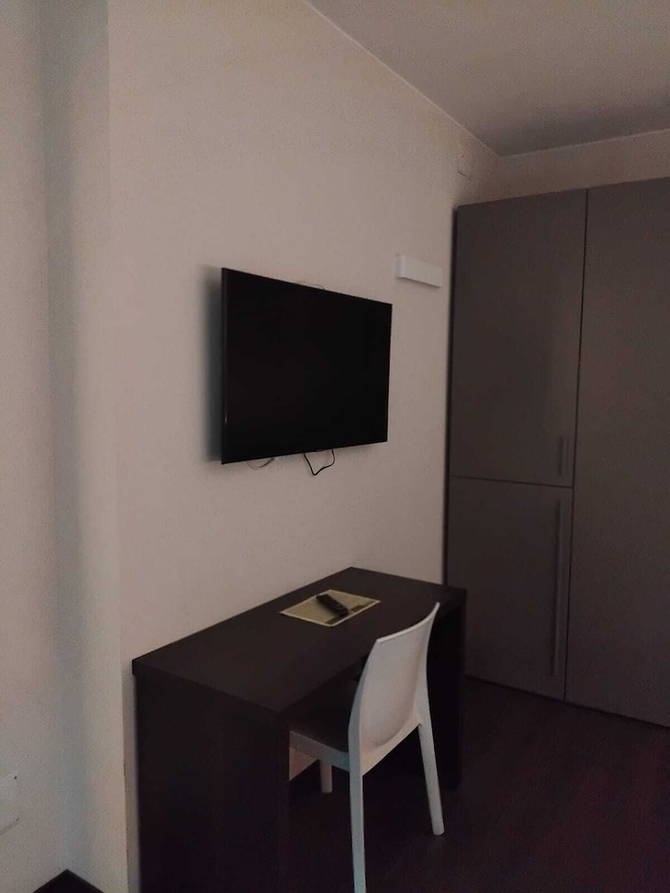 Venice Terminal Apartments and Suites 24/30