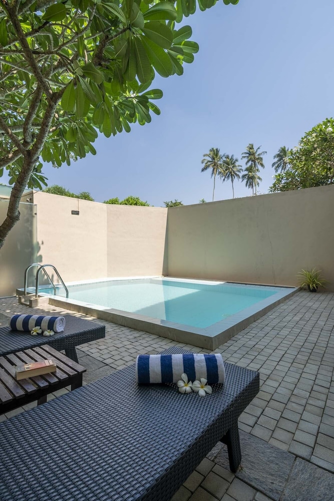 Mandara Resort 40/44