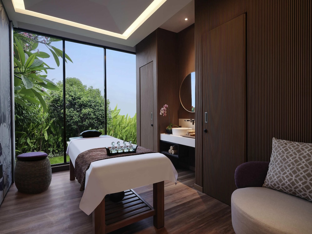 Pullman Lombok Merujani Mandalika Beach Resort 21/48