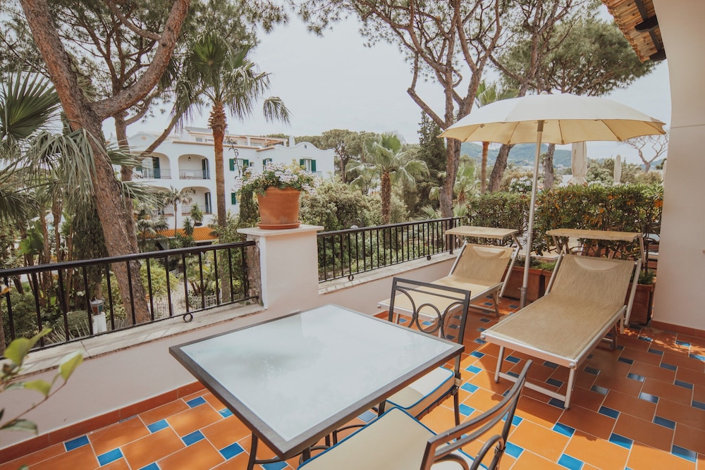 GRAND HOTEL IL MORESCO 62/72