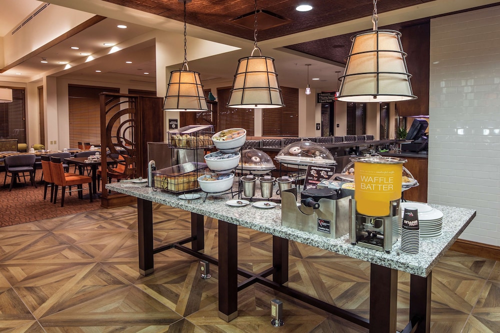 Hilton Garden Inn Uniontown 39/51