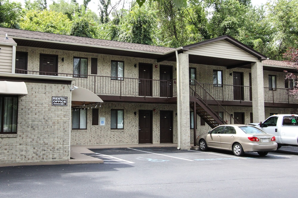 Affordable Corporate Suites - Roanoke 40/50