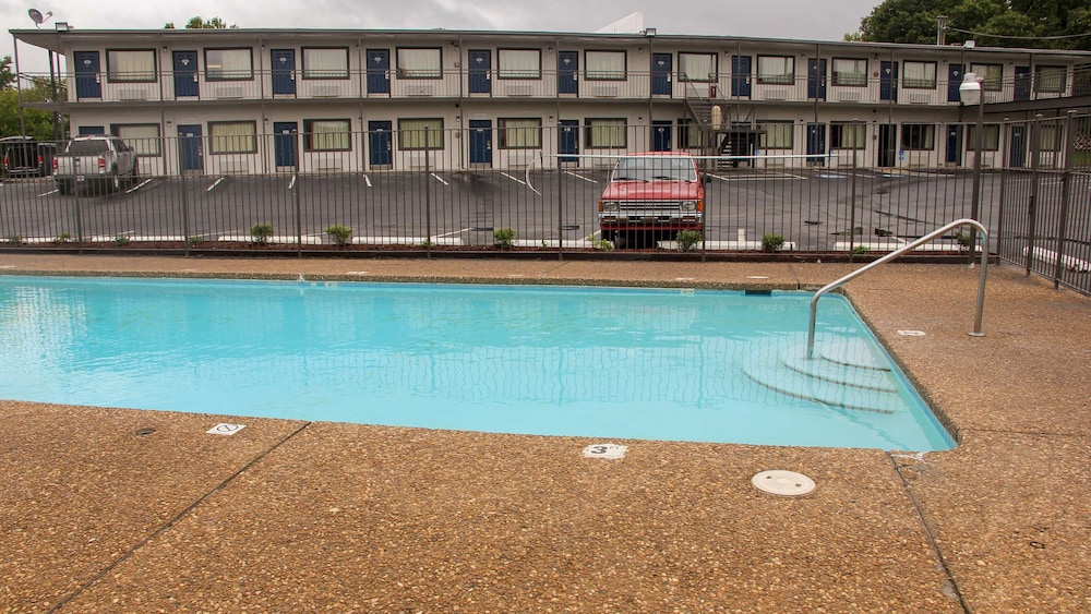 Motel6 Fayetteville, AR detail