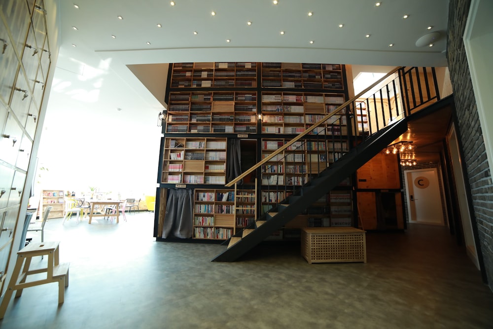 Book Home Gyeongju 3/60