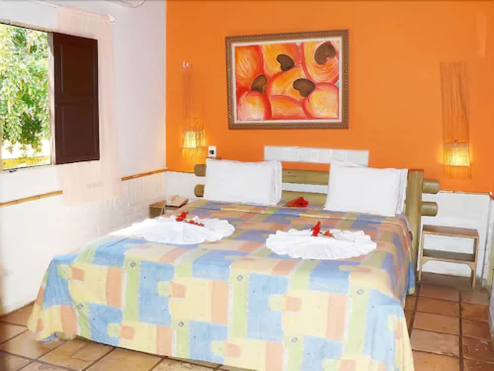 Hotel Marinas Resort 11/50