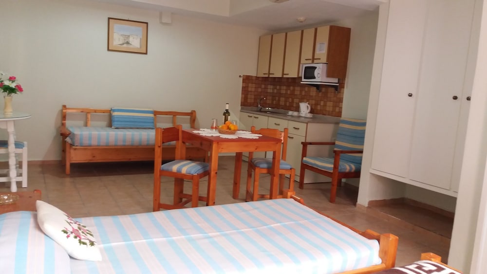 SEMIRAMIS APARTMENTS 15/21