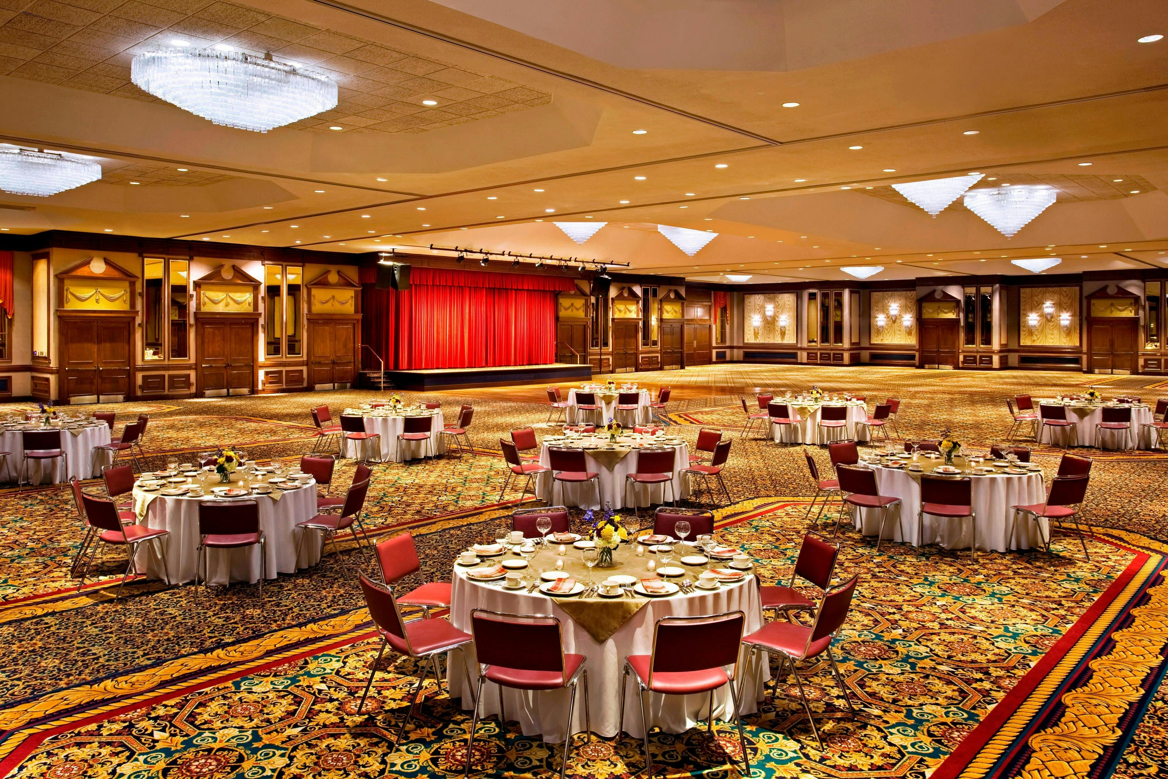 Sheraton Greensboro At Four Seasons 19/24