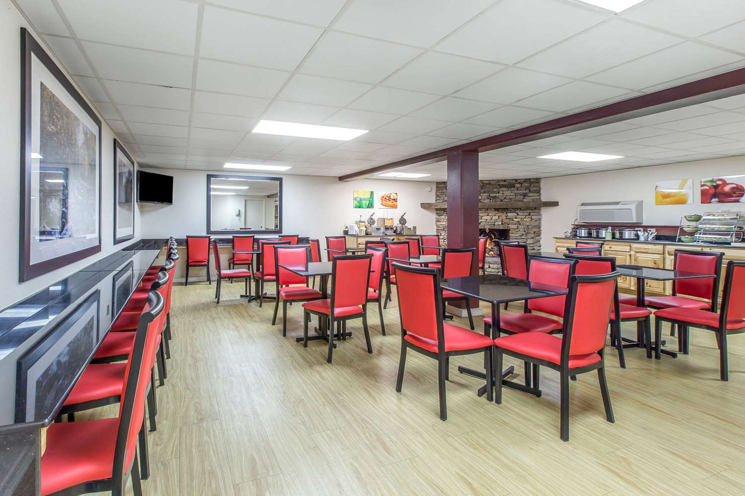 restaurant cafeteria