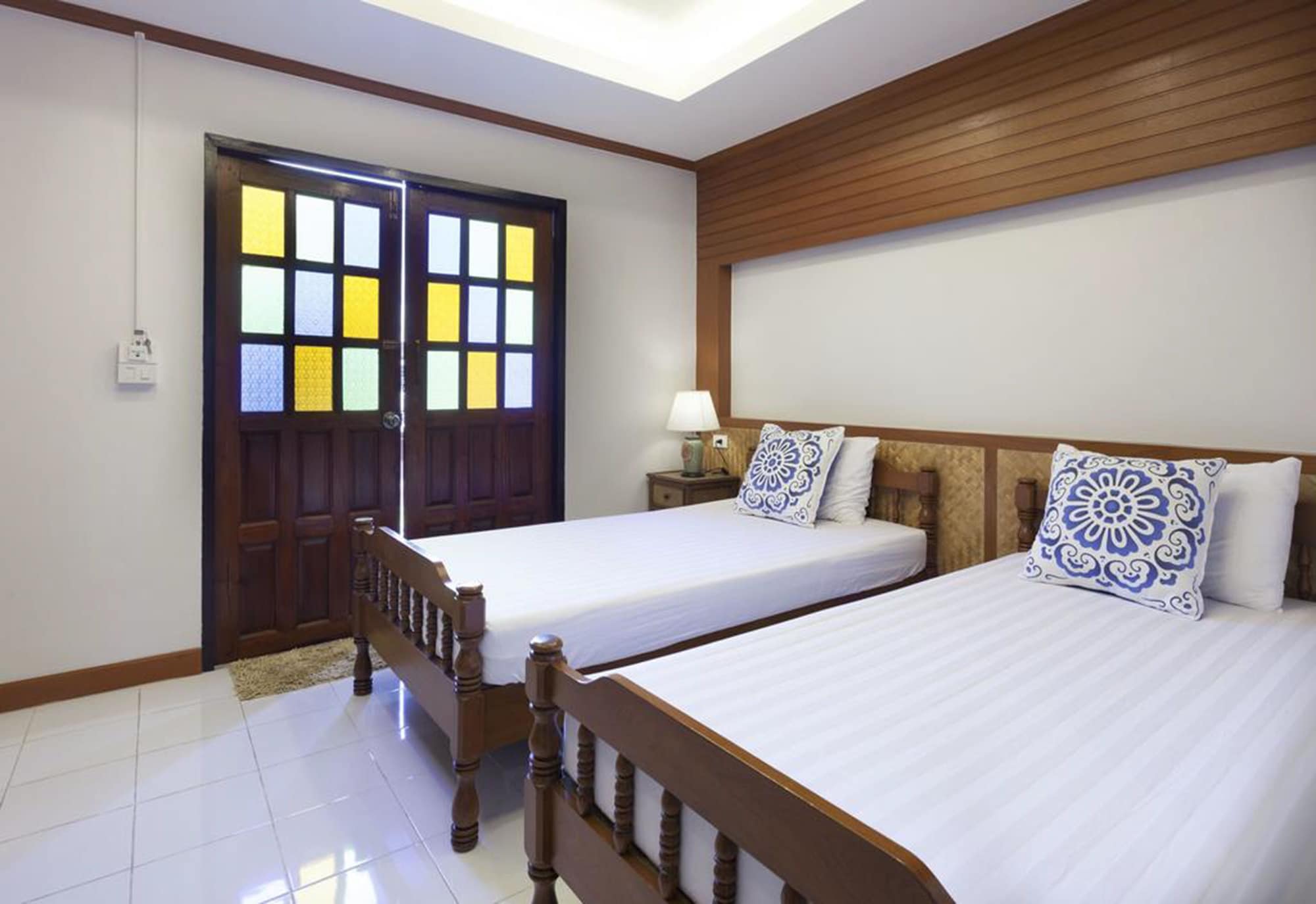STANDARD, TWIN BEDS