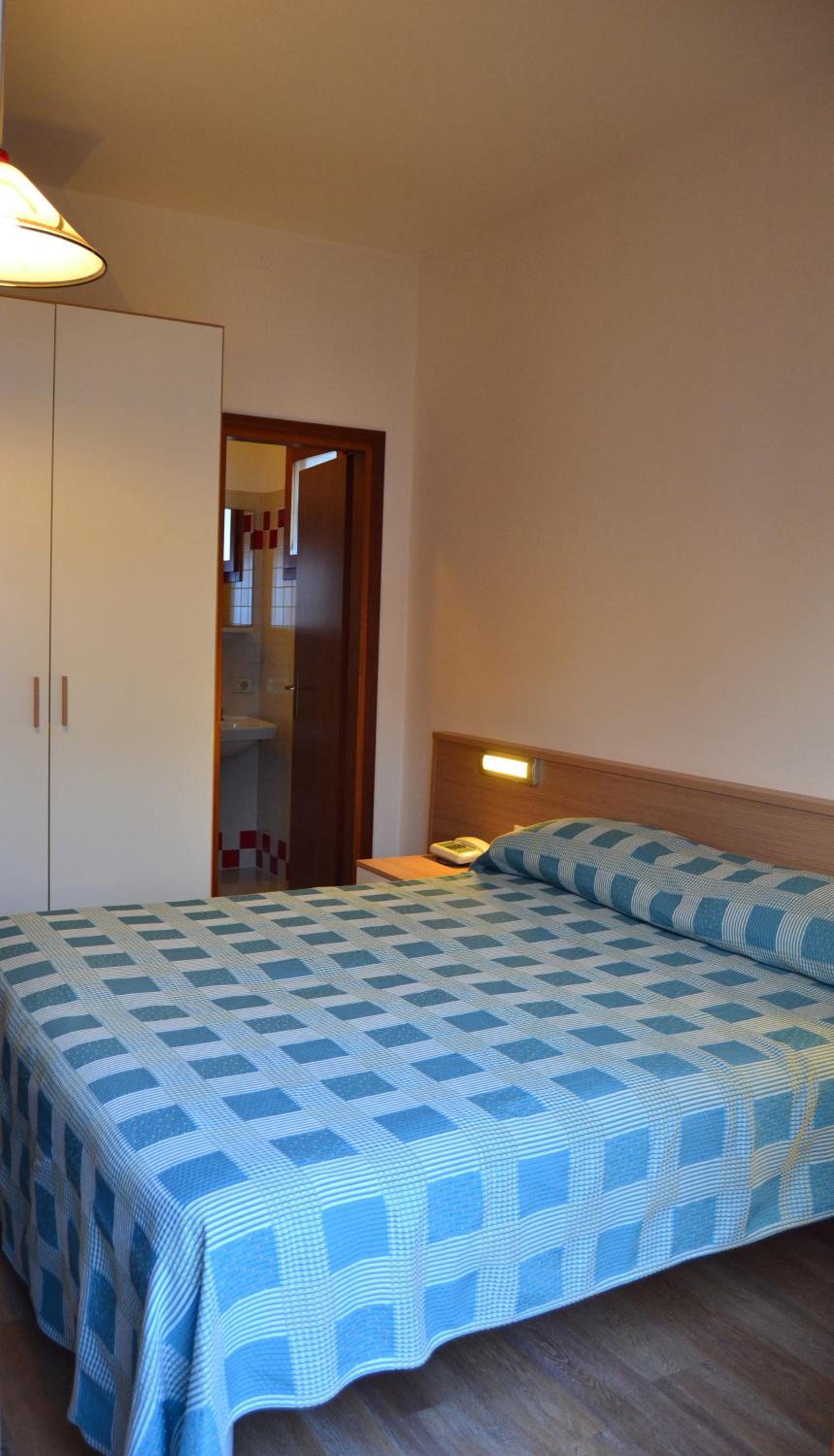 Family, Side Sea View، Hotel Midi 3/9