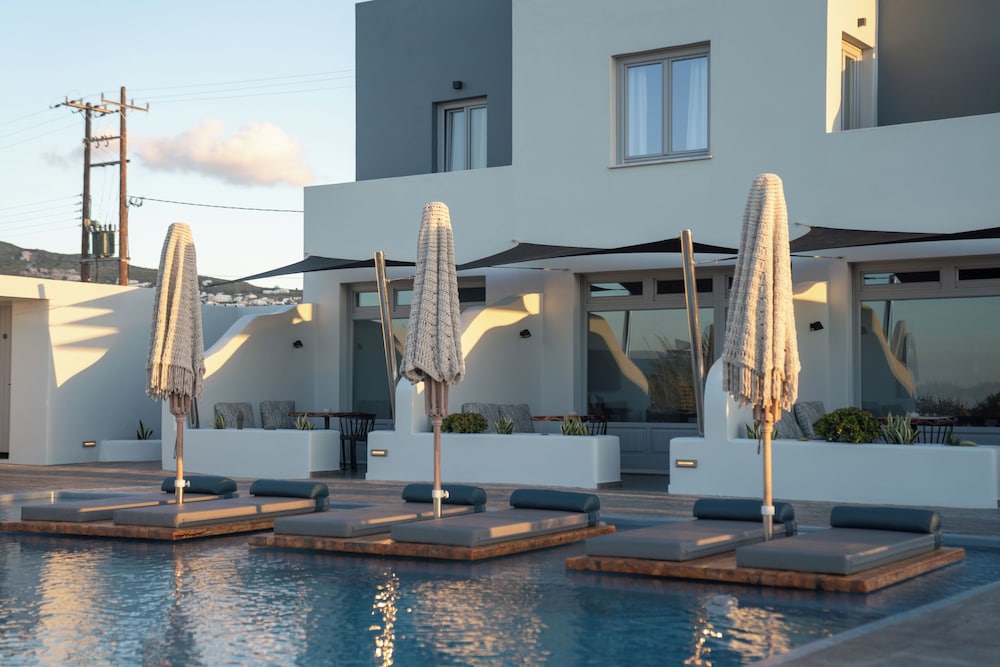 Volcanic Arc Santorini Suites 55/59