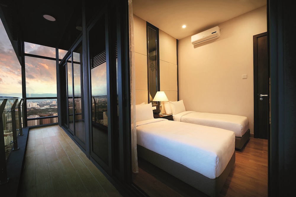 2 BEDROOMS, PREMIER, RESIDENCE, SUITE, QUEEN AND TWIN BEDS