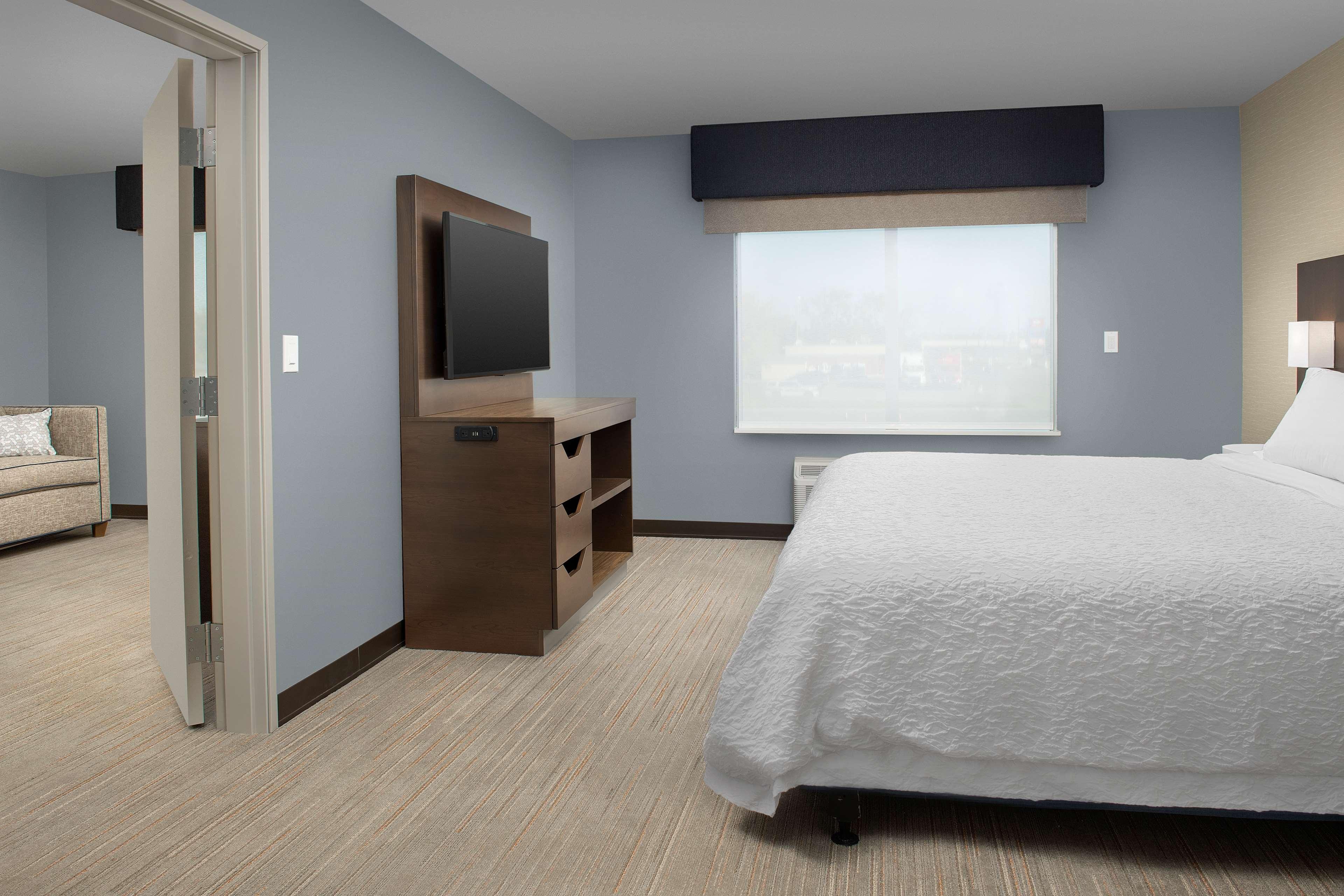 1 Bedroom, Suite, King Bed, Accessible