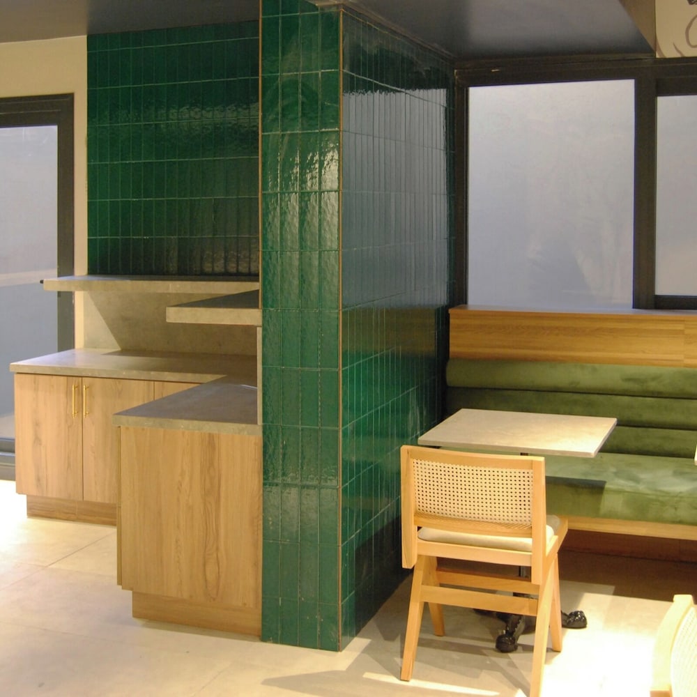 CONCEPT PERA Hotel 15/21