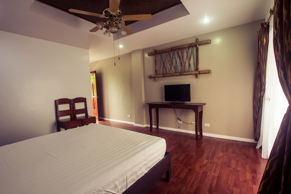 Oasis Resort And Spas 10/27