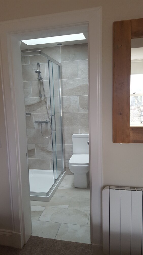 18 Craigmillar Park Guest House 49/50