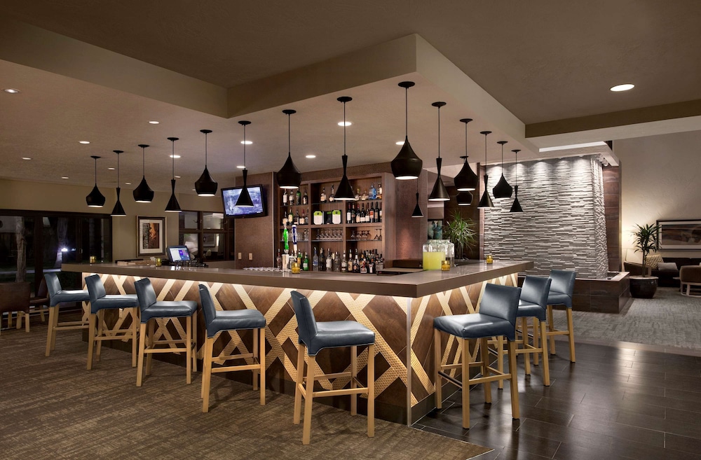 Embassy Suites by Hilton Phoenix Tempe 43/56