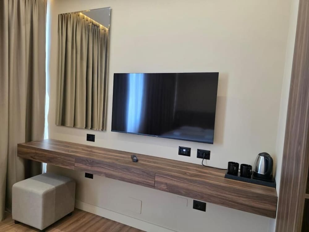 Haris Hotel Vlore 35/50