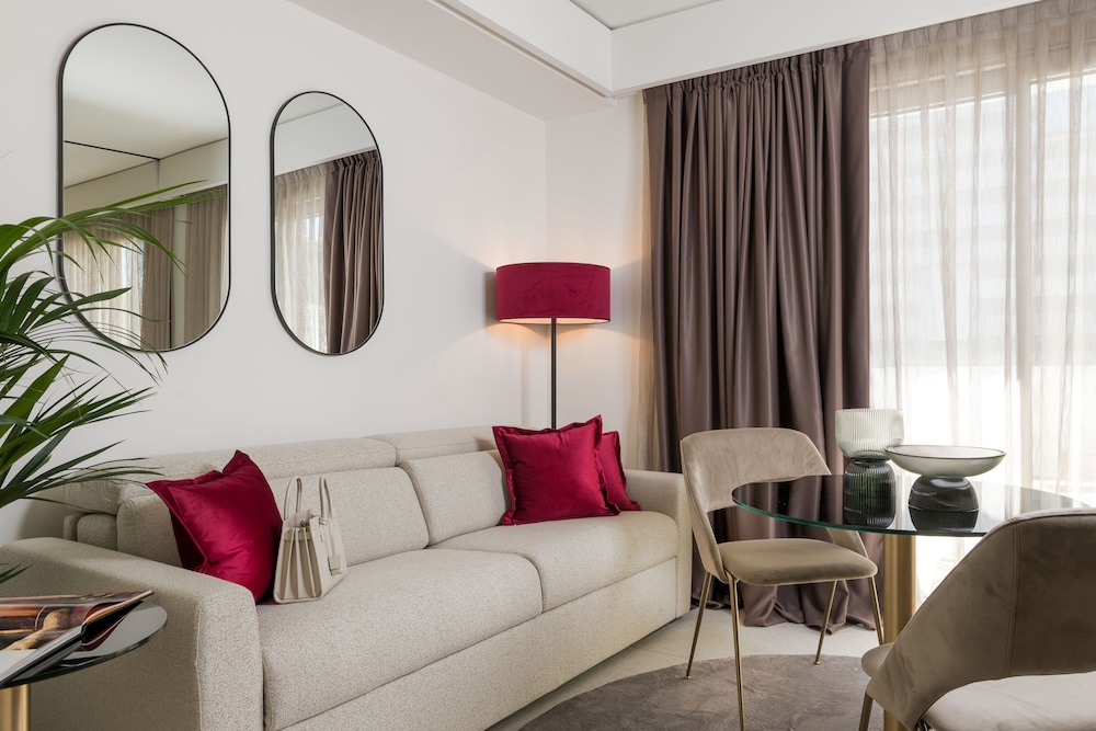 We Me Suite Hotel 27/46