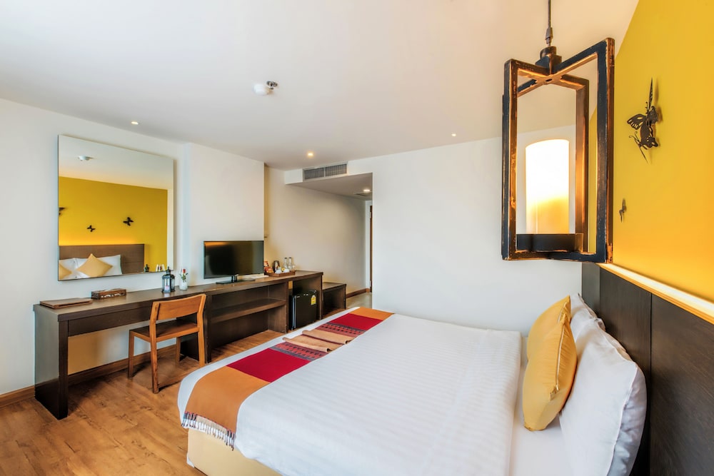 Buri Sriphu Hotel 30/66