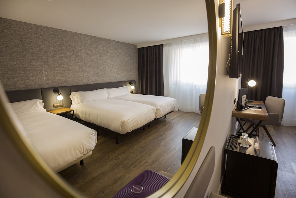 Yomo Centric Hotel 14/50