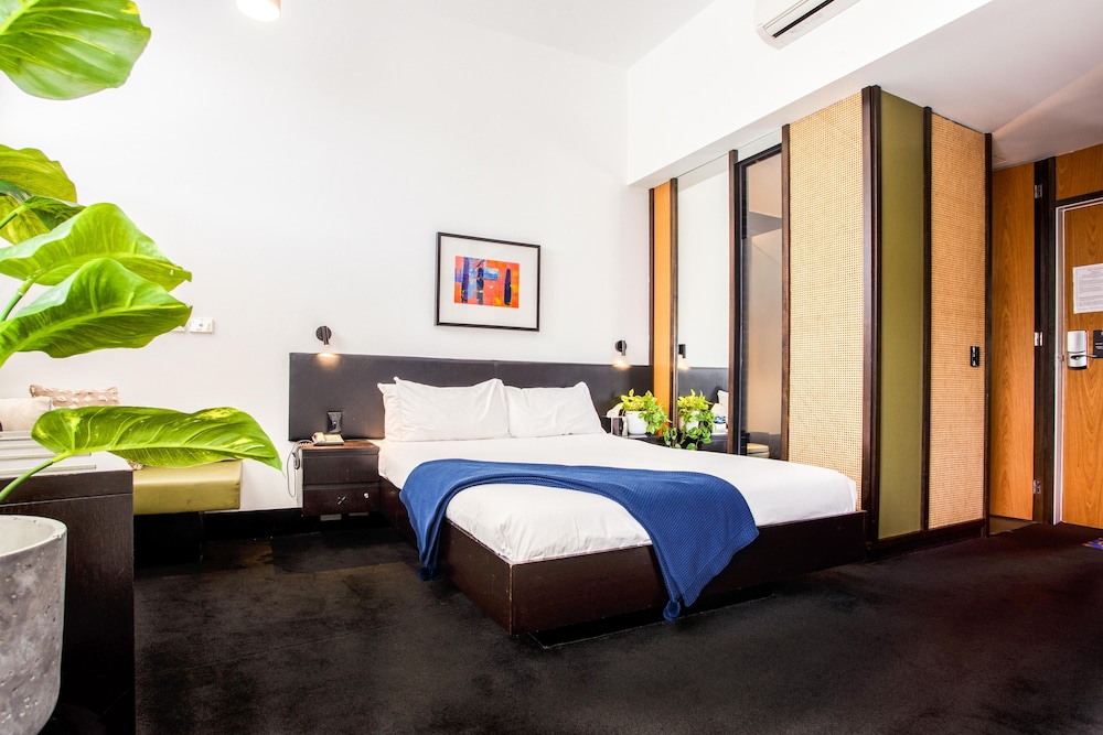 Middle Park Hotel 18/63