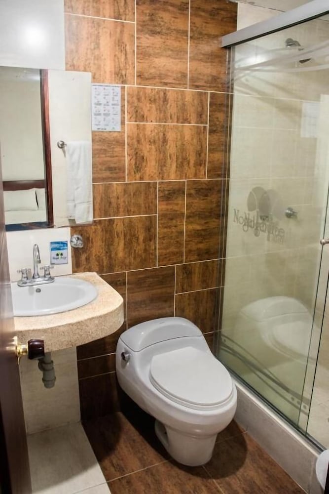 Nogal Suite Hotel Pasto 46/50