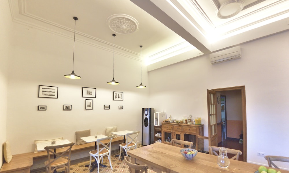 Hostal Girona 39/50