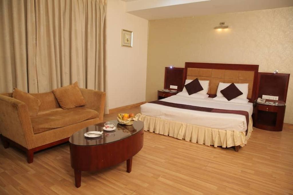 HOTEL ADITYAZ 23/41