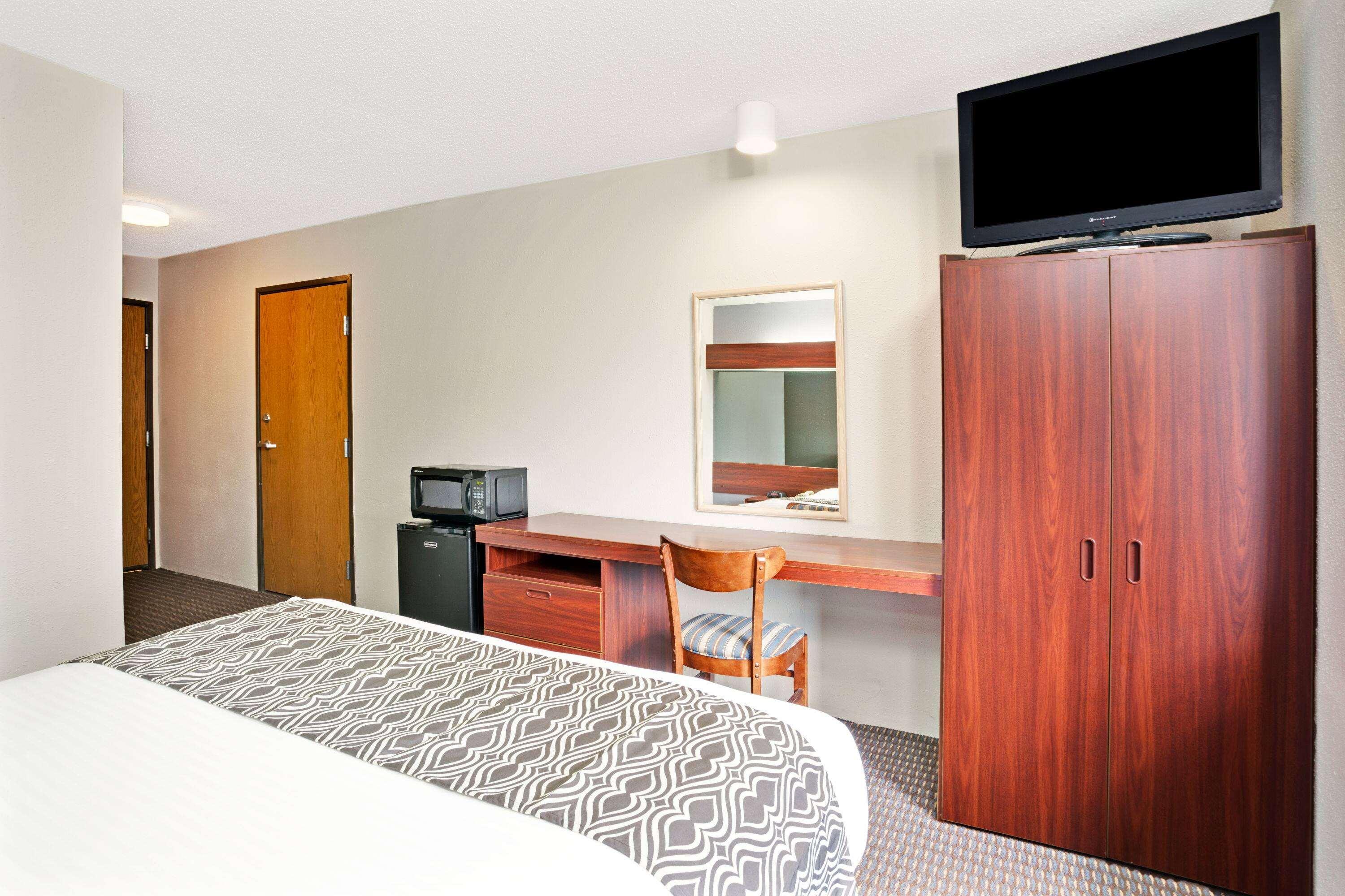 Microtel Inn Suites Detroit Roseville 12/31