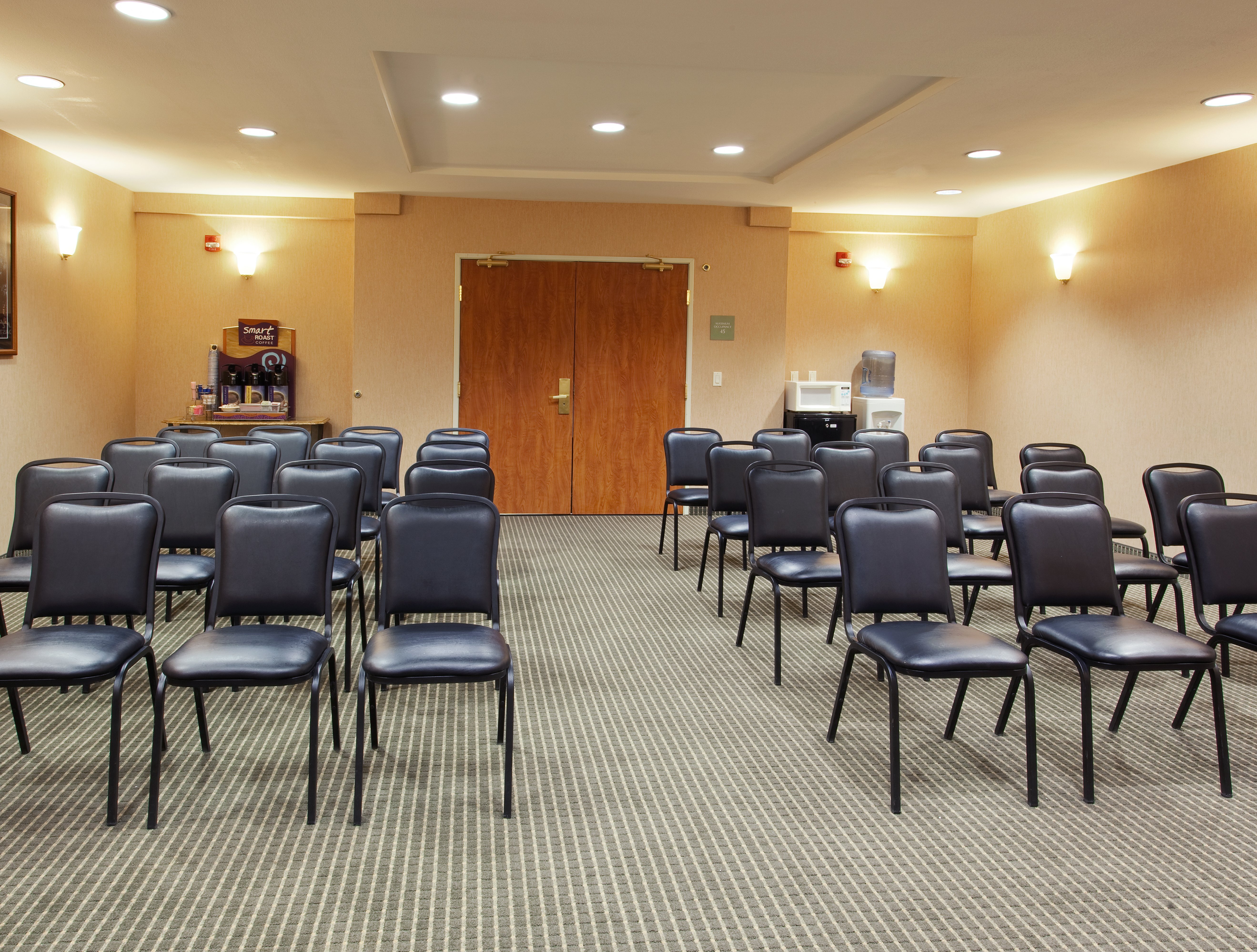 Holiday Inn Express Hotel And Suites Carson City 58/60