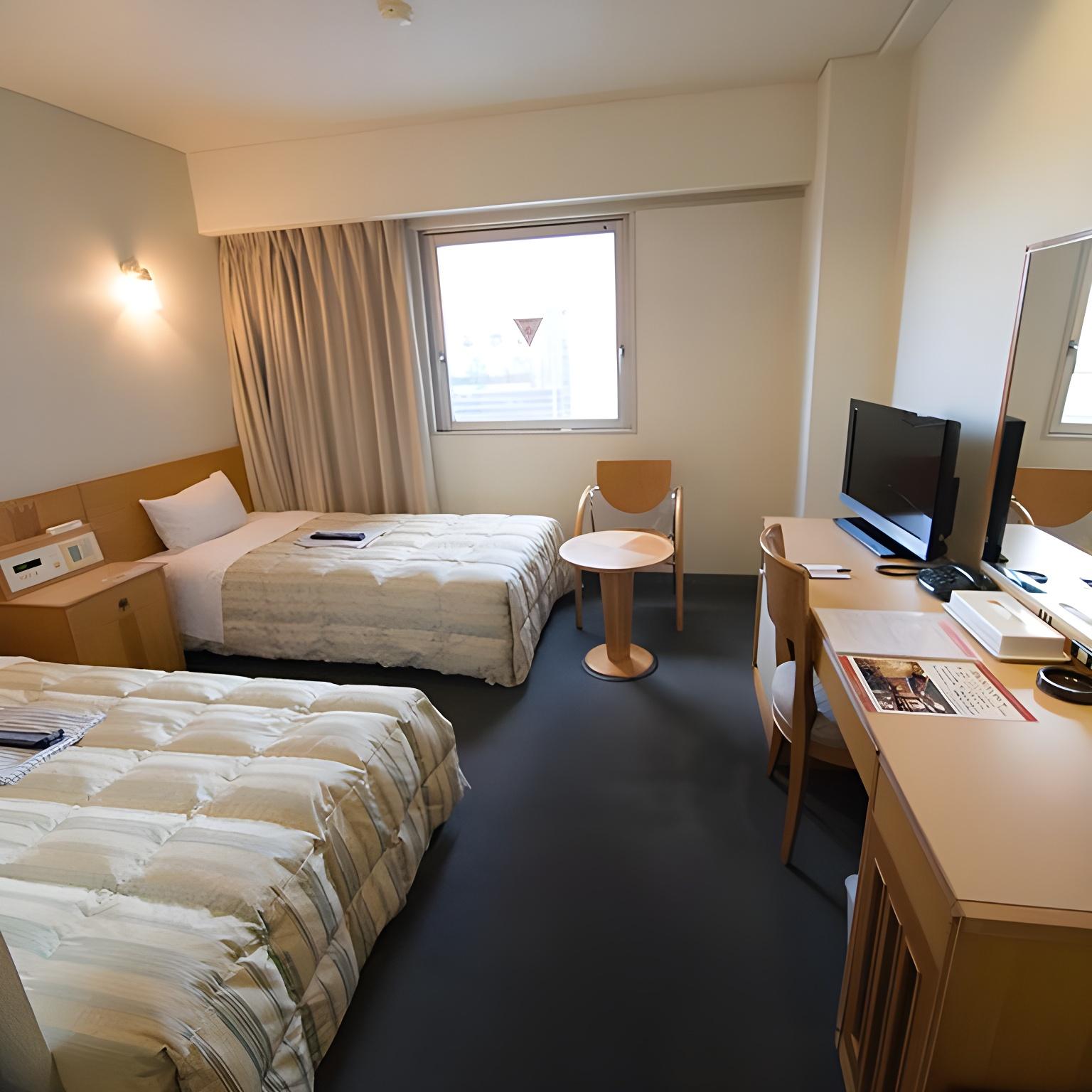 Room, Twin Beds, New Wing