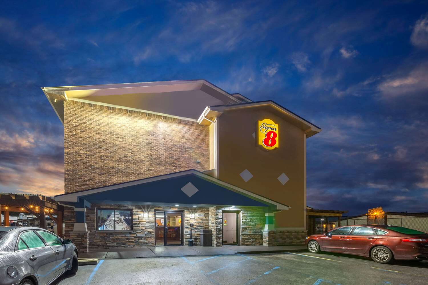 Super 8 By Wyndham Roseville/Detroit Area 6/44