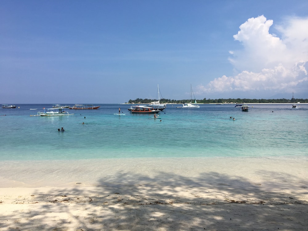 Gili Turtle Beach Resort 27/34