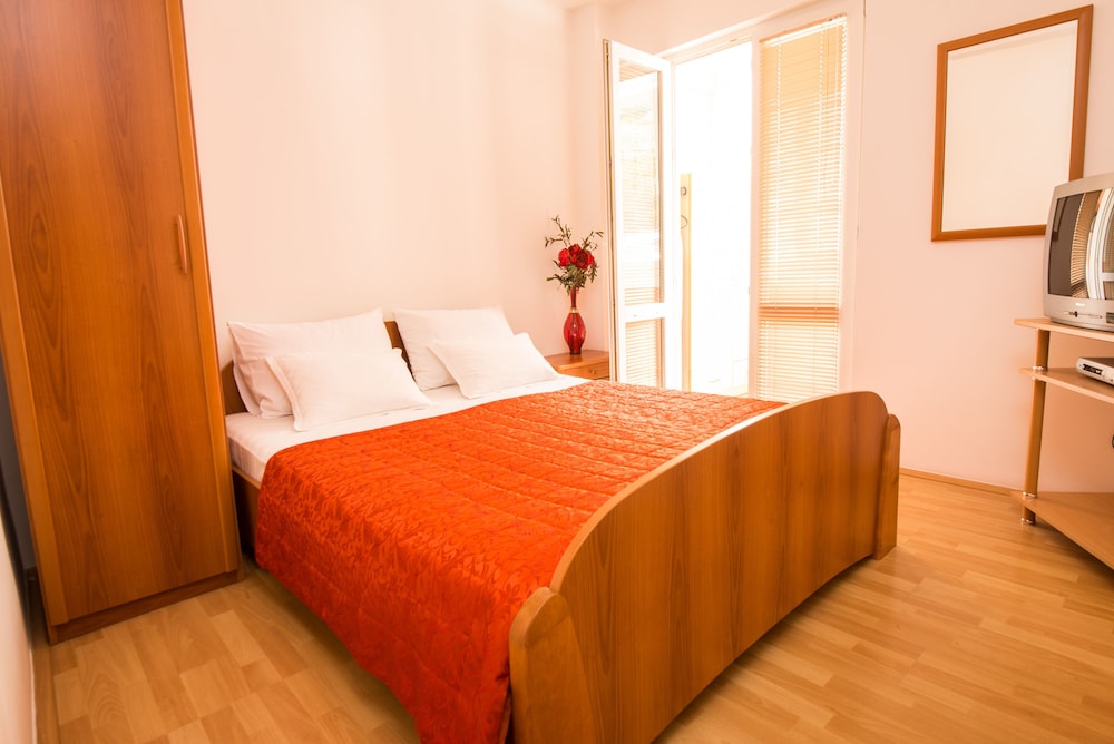 Apartments Sofija 18/50