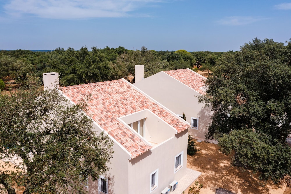 Casa das Cegonhas 55/64