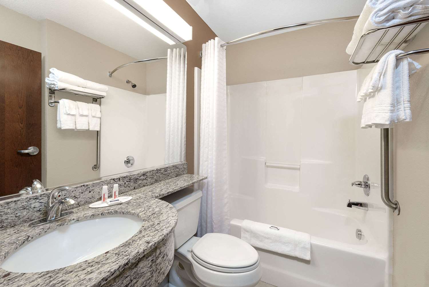 Microtel Inn & Suites By Wyndham Williston 33/36
