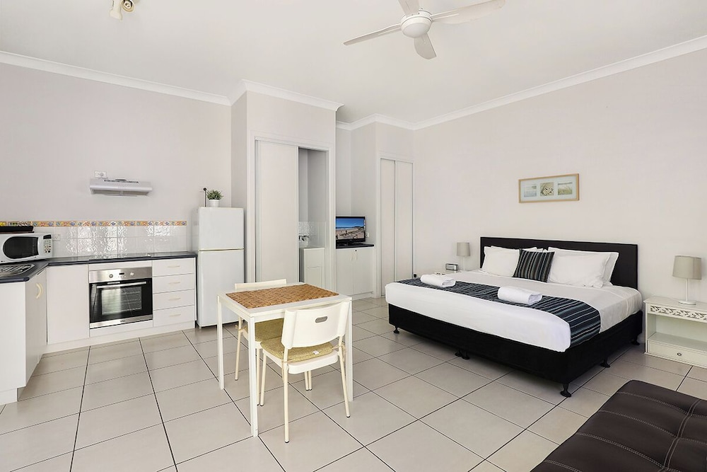 Garden Villa, Executive, Studio, King Bed