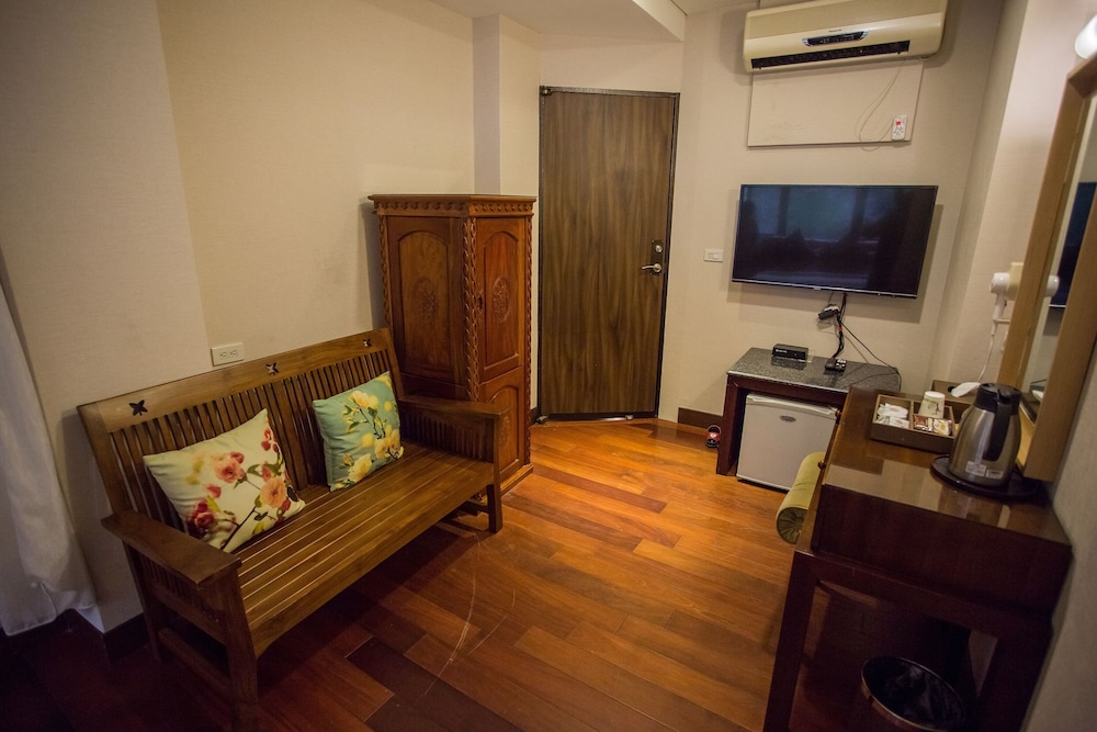 Mei Jia Mei Hotel 39/50